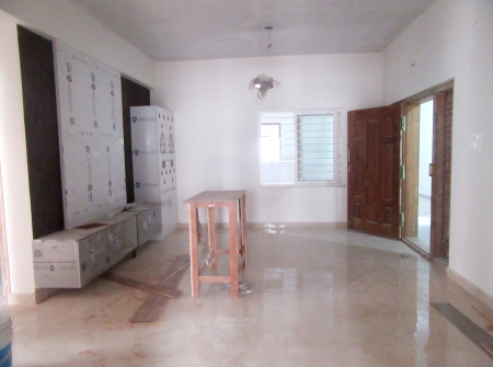 195623035-6) Li id 366 - Second Floor Flat Hall.JPG